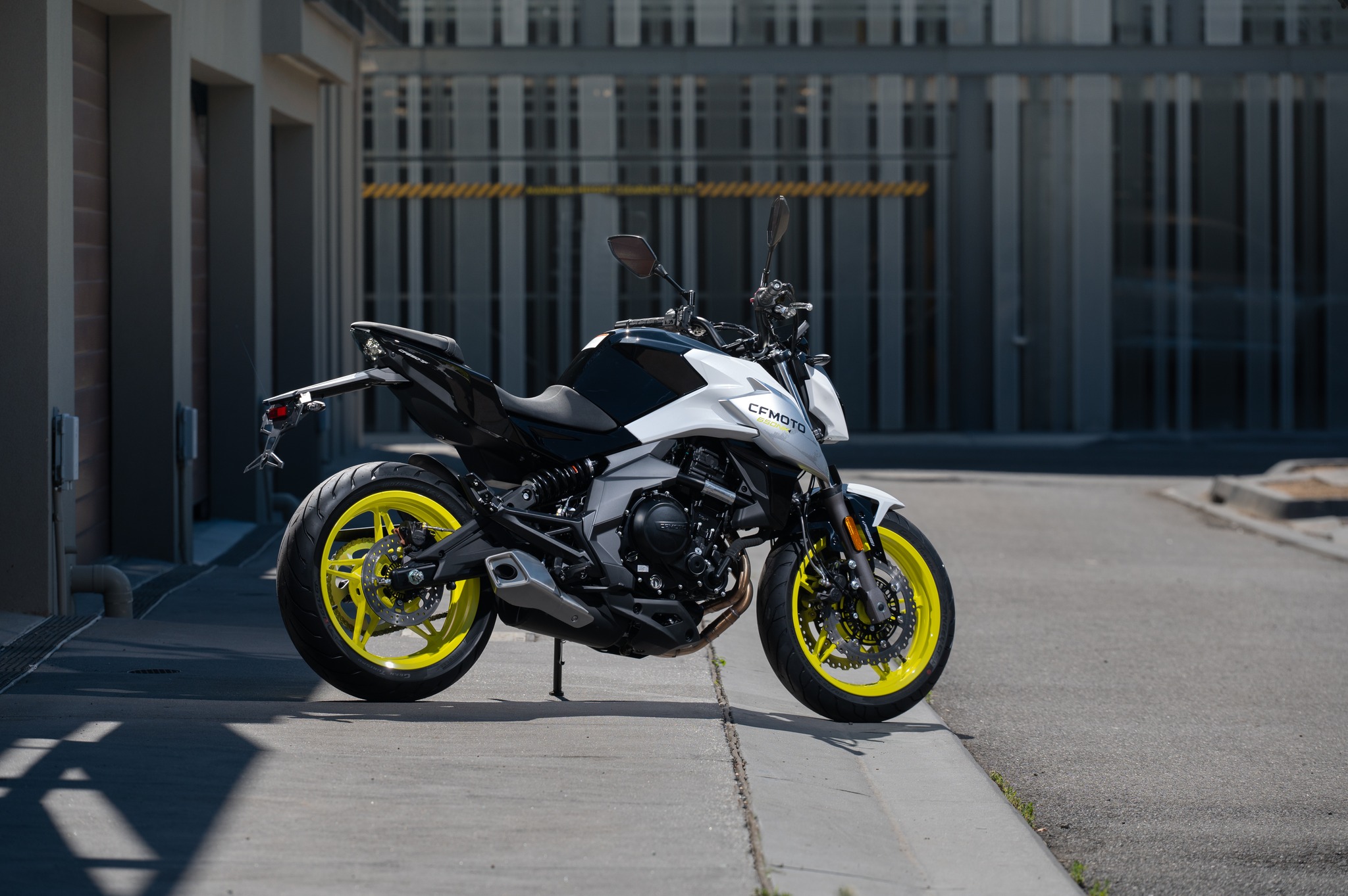 CFMOTO 650NK