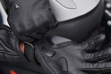 Перчатки Shima Shadow Black TFL от мотомагазина RFmoto